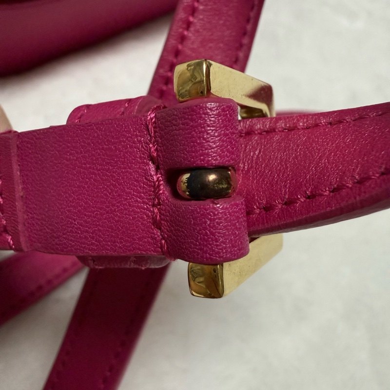 ❤️BP粉絲穿搭必備❤️YSL小號豆腐包 小牛皮斜背包 桃紅-51