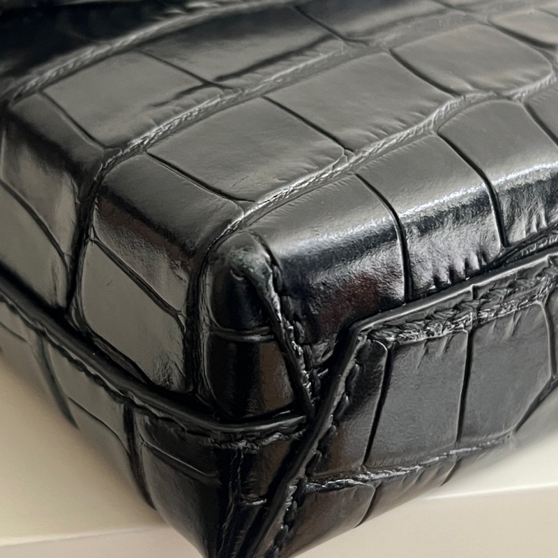 Balenciaga 巴黎世家 斜背包 手機包 鱷魚紋-11