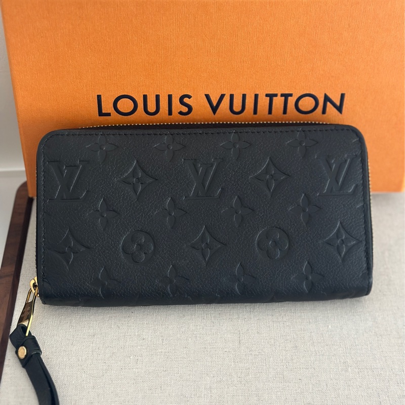 LV 拉鍊長夾 錢包 M61864 黑色壓紋 芯片款-0