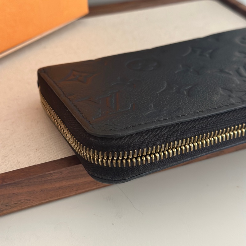 LV 拉鍊長夾 錢包 M61864 黑色壓紋 芯片款-5
