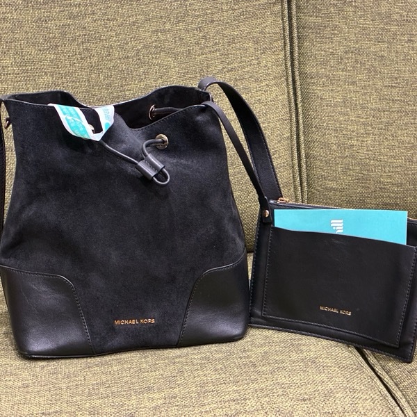 MICHAEL KORS 晶煥黑水桶包-0