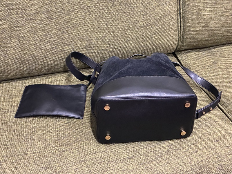 MICHAEL KORS 晶煥黑水桶包-2