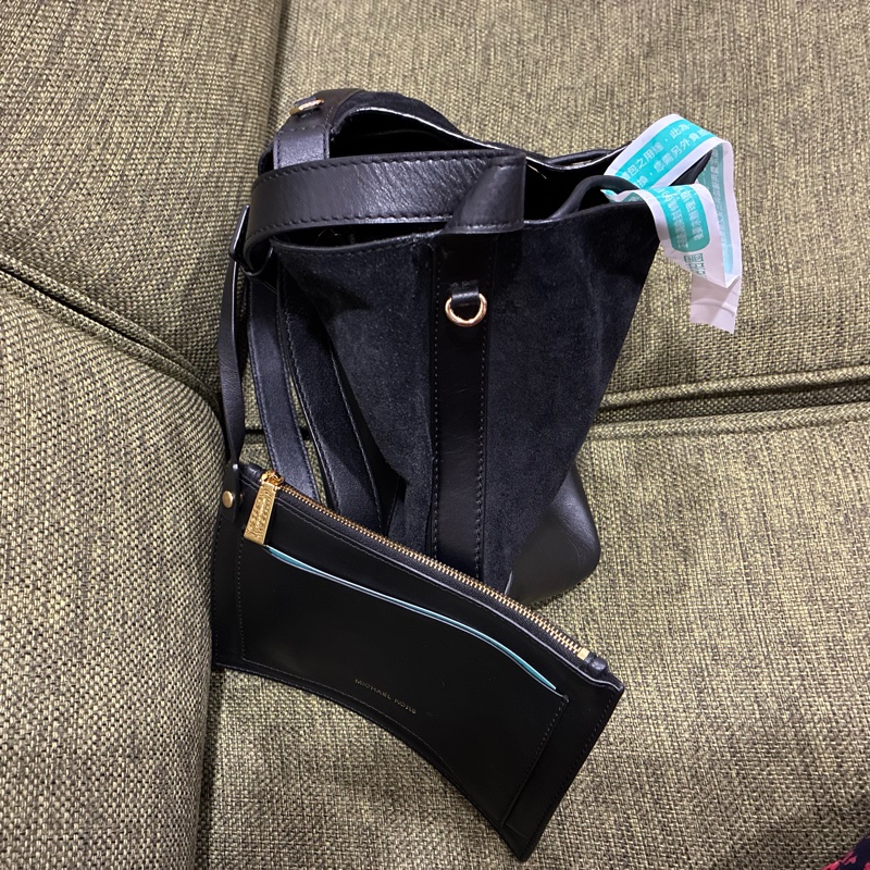 MICHAEL KORS 晶煥黑水桶包-8