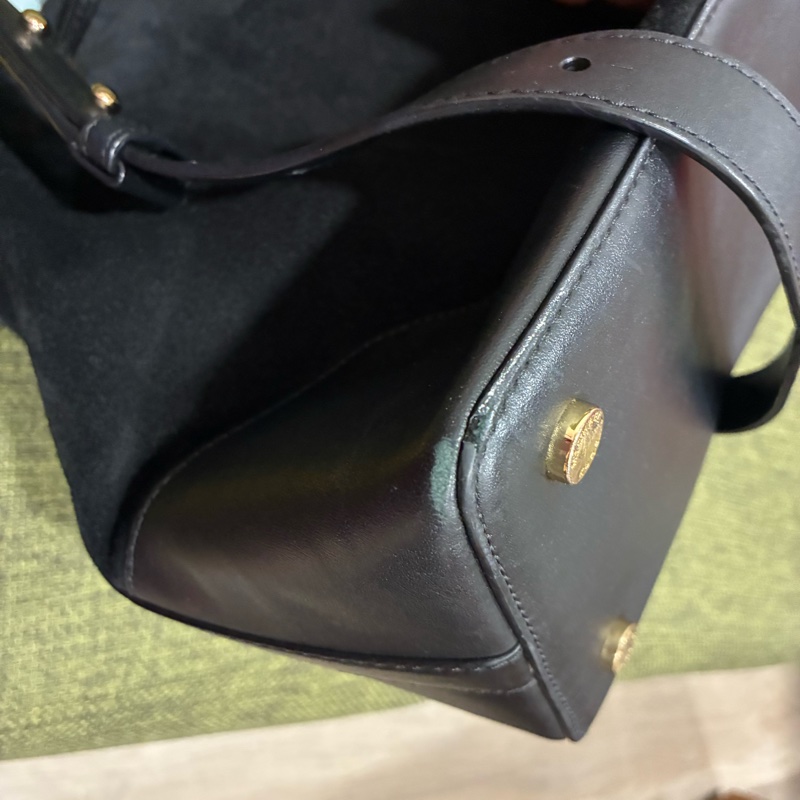 MICHAEL KORS 晶煥黑水桶包-9