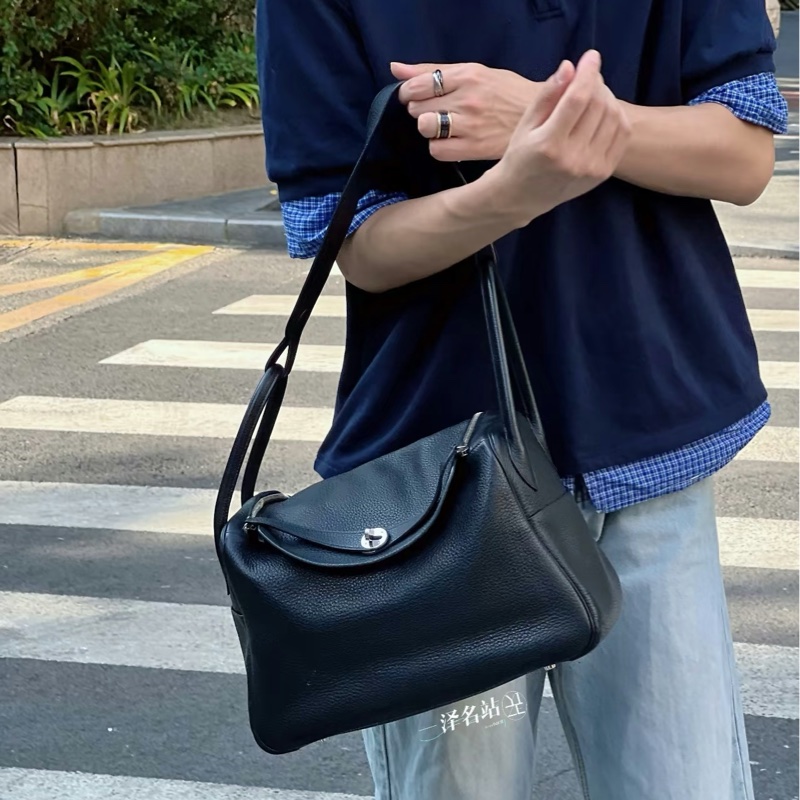 超低價99新😍Hermes愛馬仕黑銀togo皮lindy30手提斜挎單肩包-5