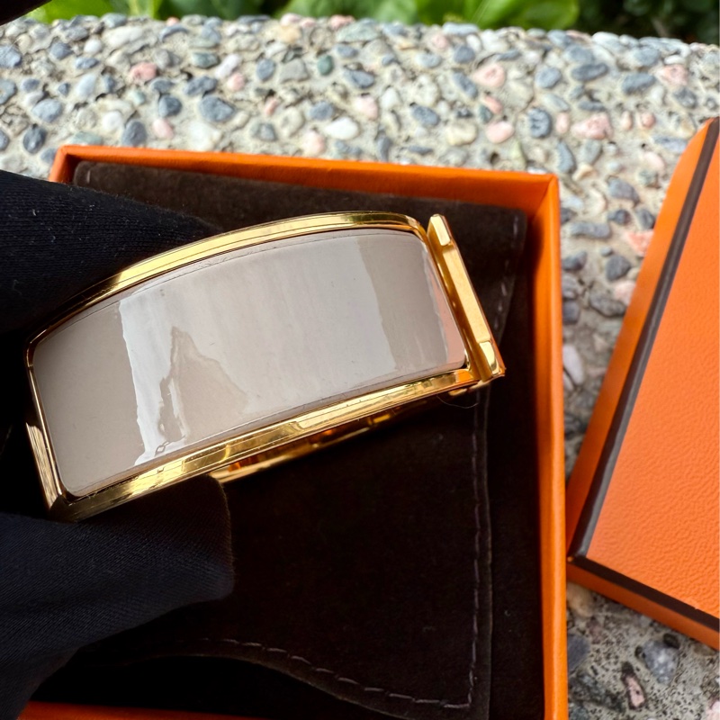 全新HERMES CLAC H奶茶色金釦中H手環PM-3