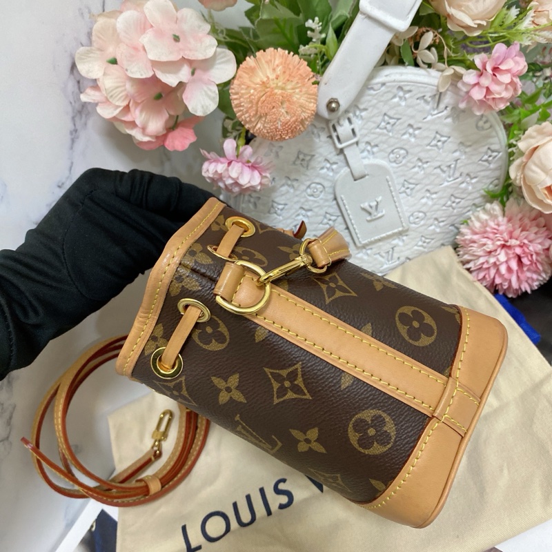 【LV M81266 Nano Noe 水桶包 】芯片 新款 💌-23