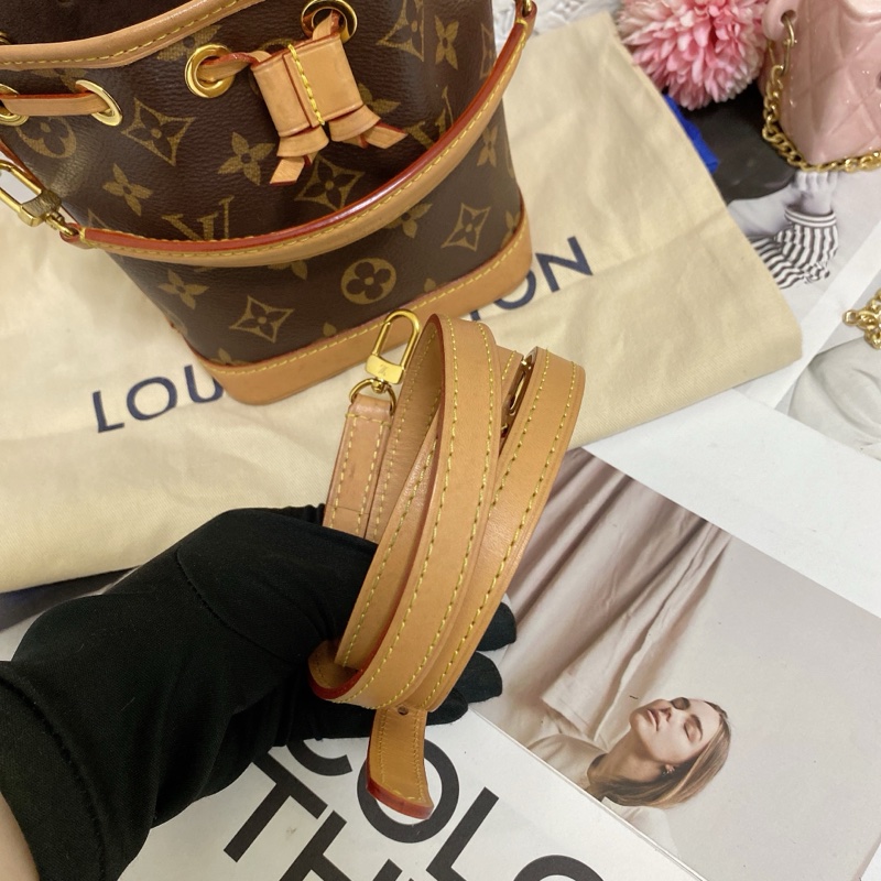 【LV M81266 Nano Noe 水桶包 】芯片 新款 💌-32