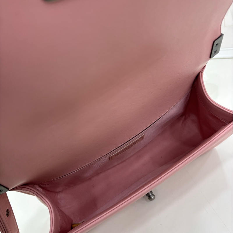 Chanel 香奈兒 leboy中號 粉紅 20開有卡 尺寸：25*15*8cm-7