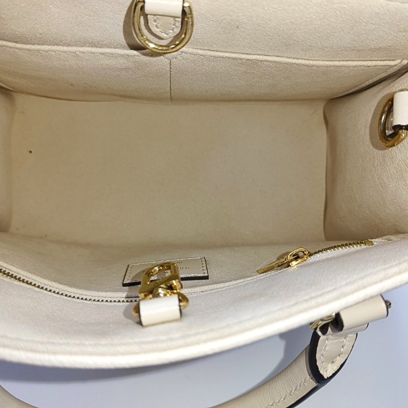 LOUIS VUITTON ONTHEGO PM小號米色牛皮老花壓紋叢林包肩背包手提包斜背包 金色五金 可拆卸肩帶 配件齊全-6