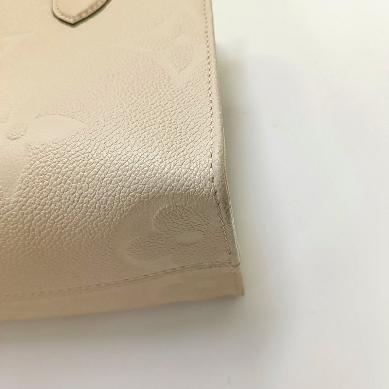 LOUIS VUITTON ONTHEGO PM小號米色牛皮老花壓紋叢林包肩背包手提包斜背包 金色五金 可拆卸肩帶 配件齊全-8