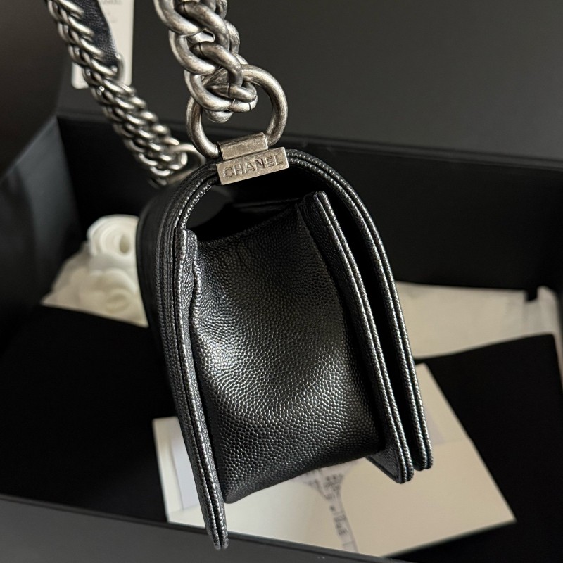 CHANEL LEBOY 小號 黑色銀扣荔枝牛皮 肩背包斜背包 晶片款-5