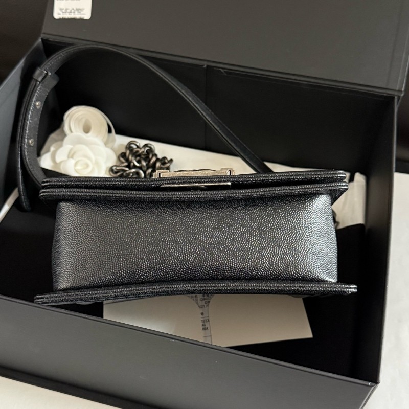 CHANEL LEBOY 小號 黑色銀扣荔枝牛皮 肩背包斜背包 晶片款-6