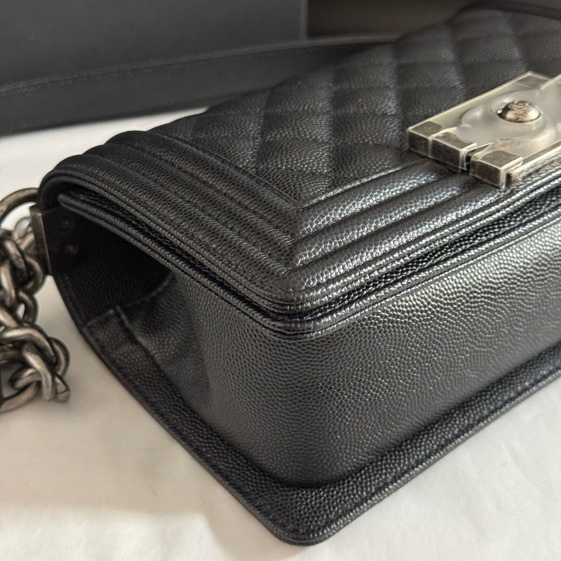 CHANEL LEBOY 小號 黑色銀扣荔枝牛皮 肩背包斜背包 晶片款-9