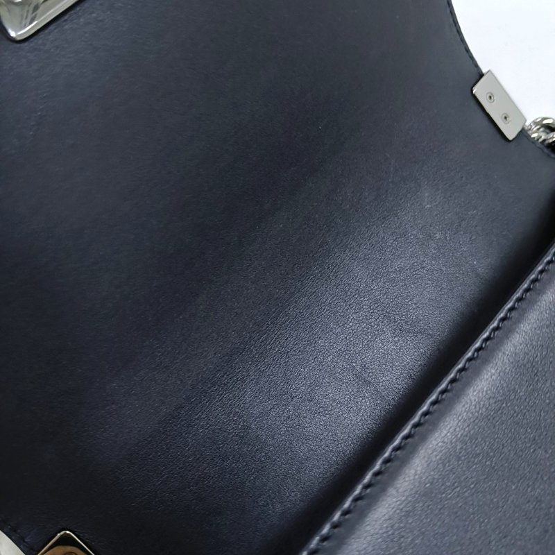 CHANEL BOY 小號 黑色織物菱格紋綉縫斜背包肩背包 銀色五金 可拆卸肩帶-8