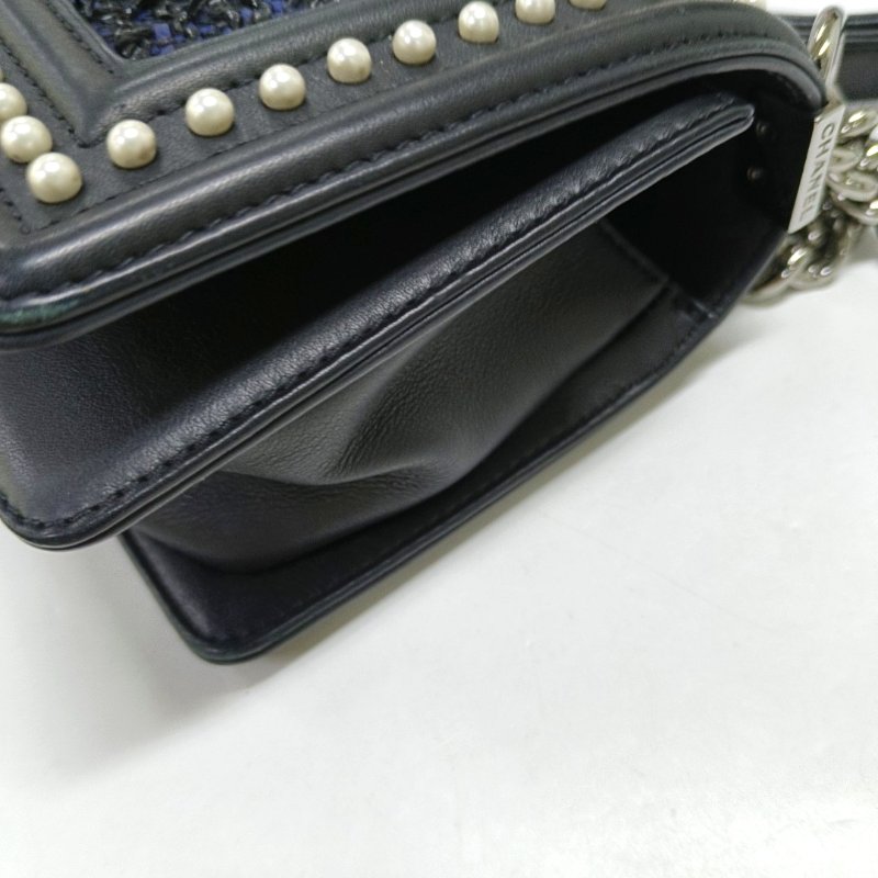 CHANEL BOY 小號 黑色織物菱格紋綉縫斜背包肩背包 銀色五金 可拆卸肩帶-10