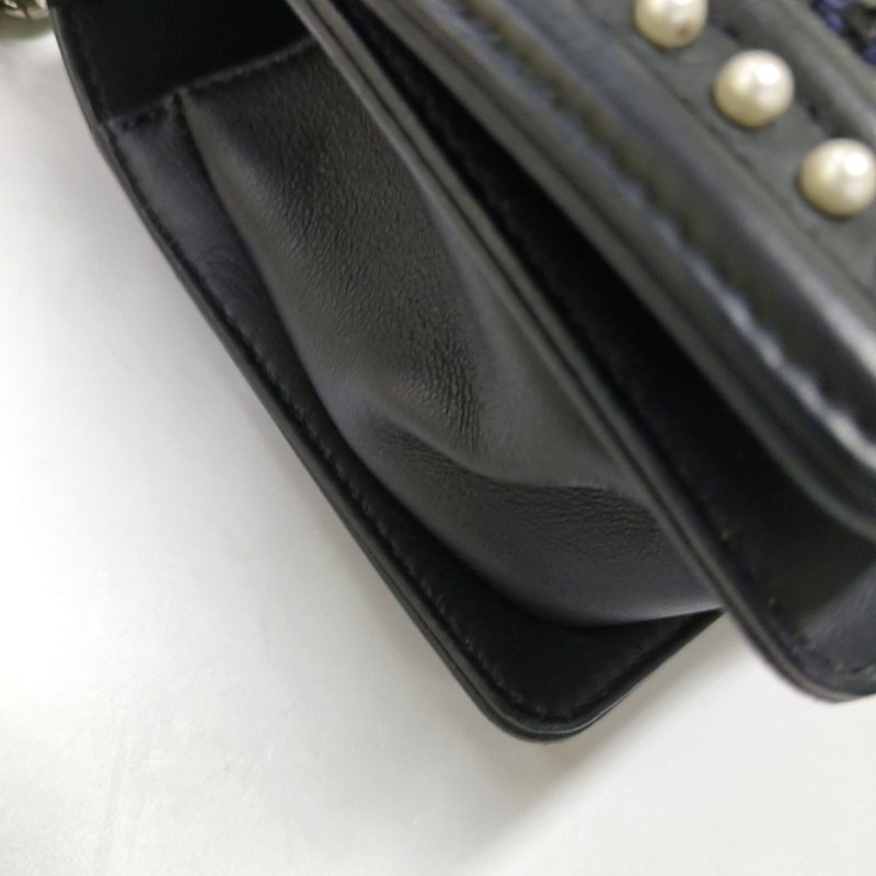 CHANEL BOY 小號 黑色織物菱格紋綉縫斜背包肩背包 銀色五金 可拆卸肩帶-11