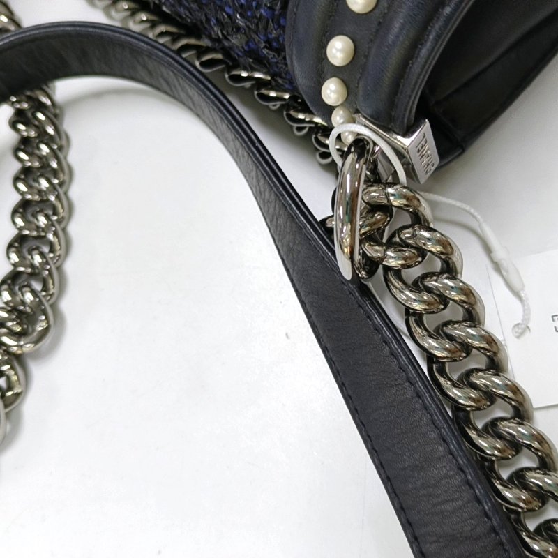 CHANEL BOY 小號 黑色織物菱格紋綉縫斜背包肩背包 銀色五金 可拆卸肩帶-14