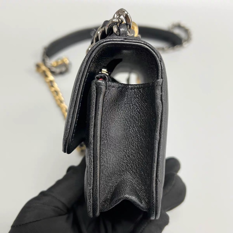 新款芯片款!Chanel 香奈兒 19bagwoc mini 迷你款 黑金羊皮-3