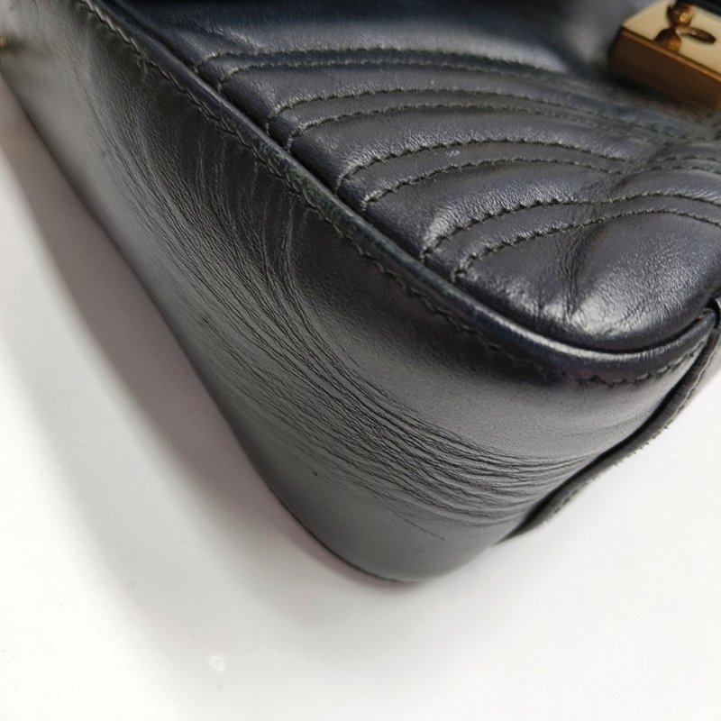GUCCI GG Marmont 迷你 黑色牛皮绗缝波浪纹肩背包手提包斜背包 金色五金 可拆卸肩带-11