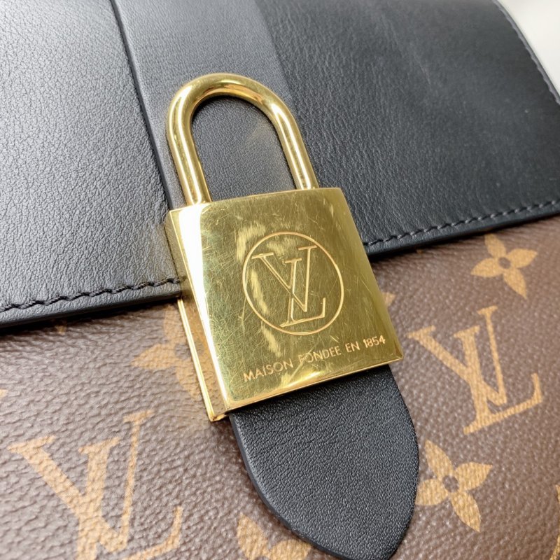 LV LOCKY BB鎖頭包-7