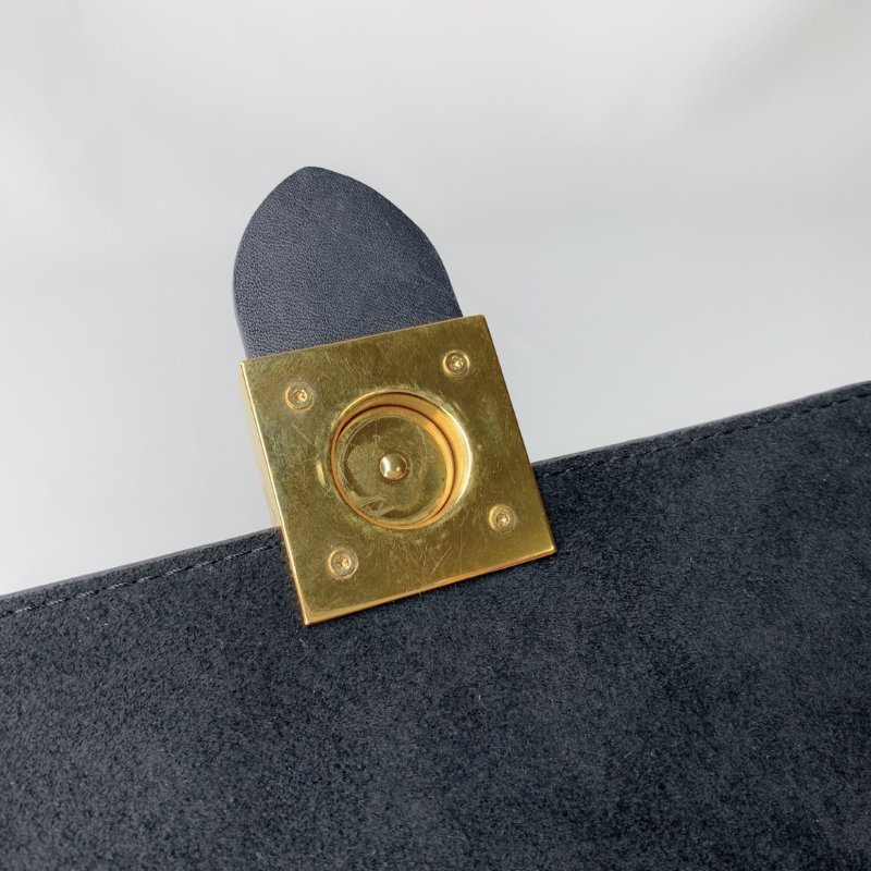 LV LOCKY BB鎖頭包-8