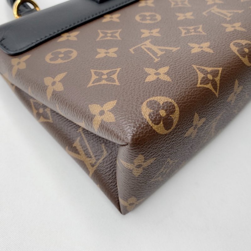 LV LOCKY BB鎖頭包-13