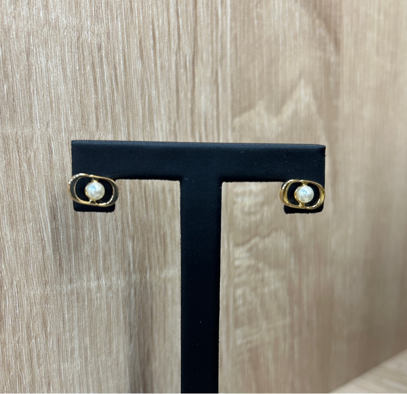 Dior petit CD Jolie 迷你耳針耳環-3