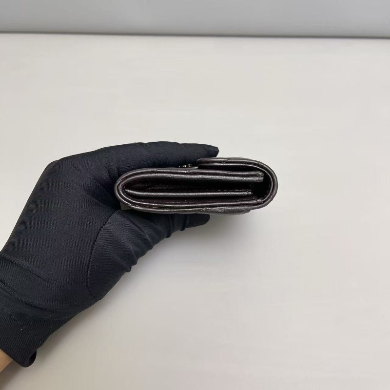 Chanel香奈兒 CF深棕色金扣全皮菱格卡包短夾 銀包-5