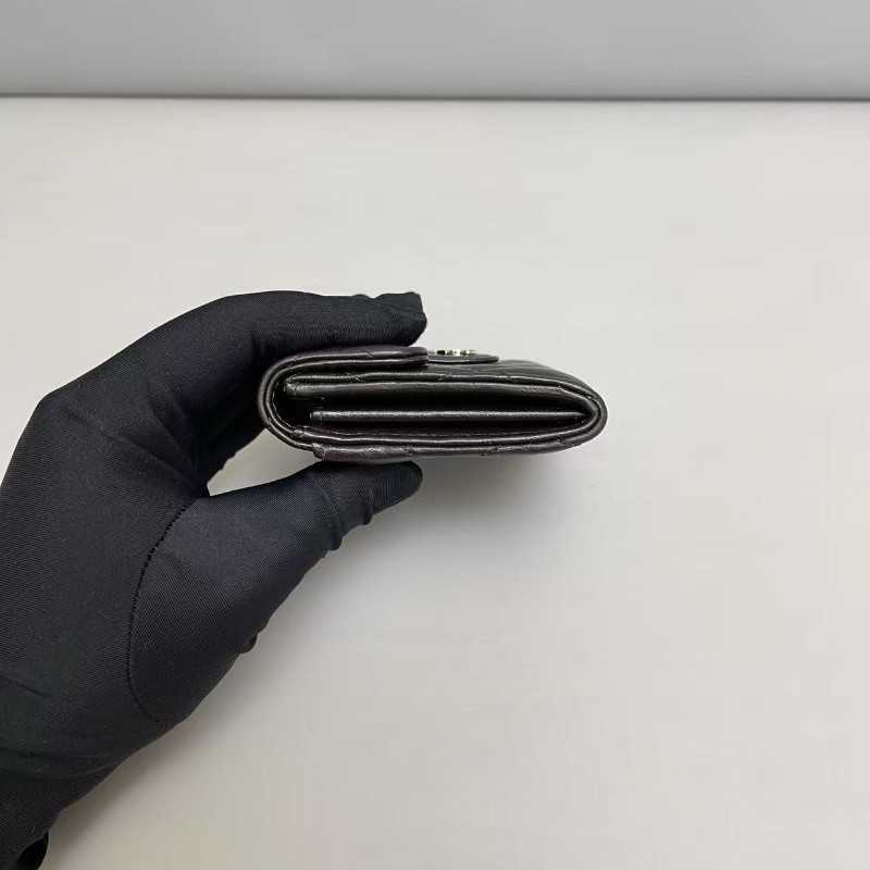 Chanel香奈兒 CF深棕色金扣全皮菱格卡包短夾 銀包-6