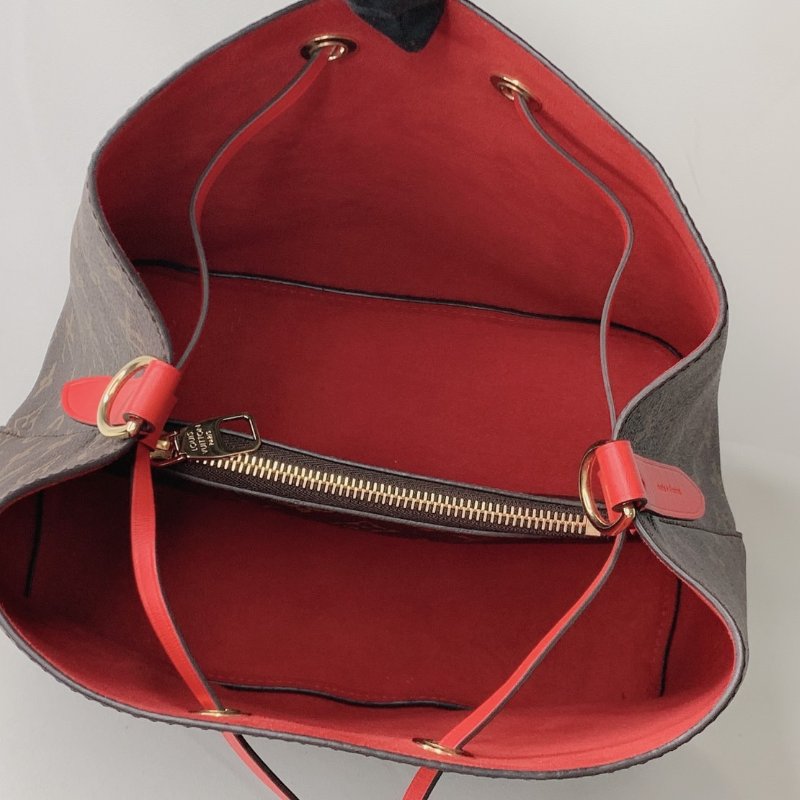 LV NÉONOÉ Monogram老花水桶包-6
