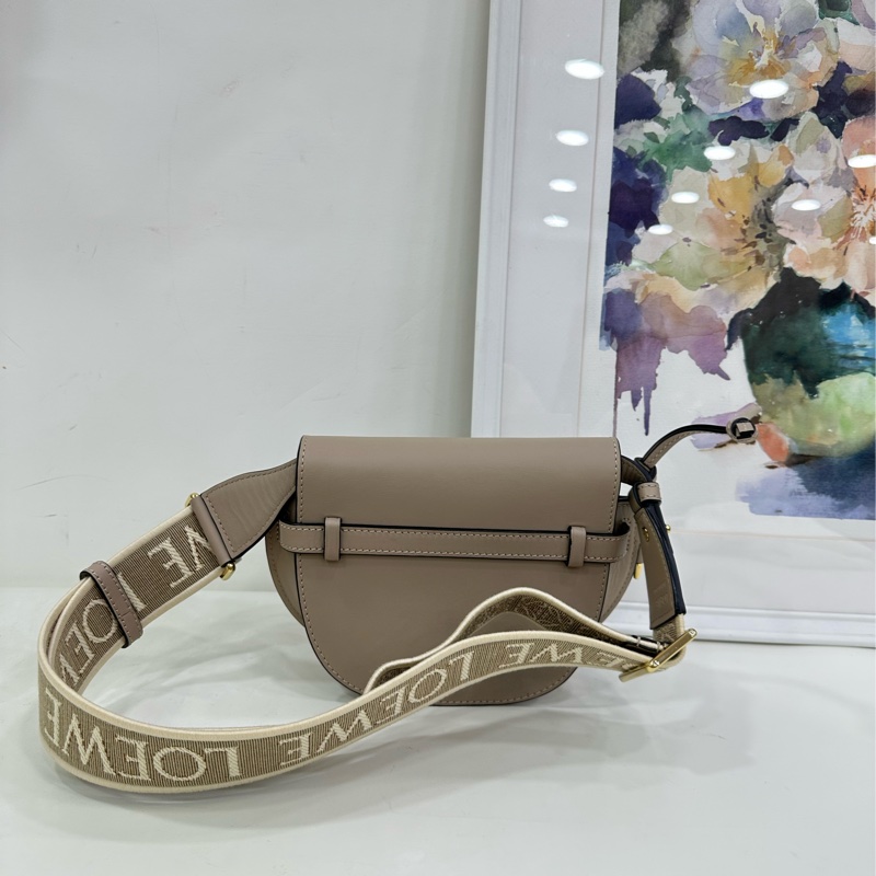 LOEWE 羅意威 gate mini 大象灰 字母寬肩帶 23年內碼-3