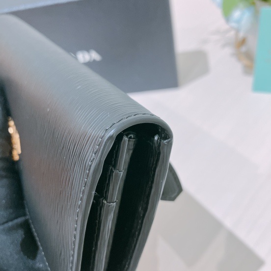 TK1842 PRADA普拉達長銀包金扣LONG WALLET VITELLO BLACK X GHW-7