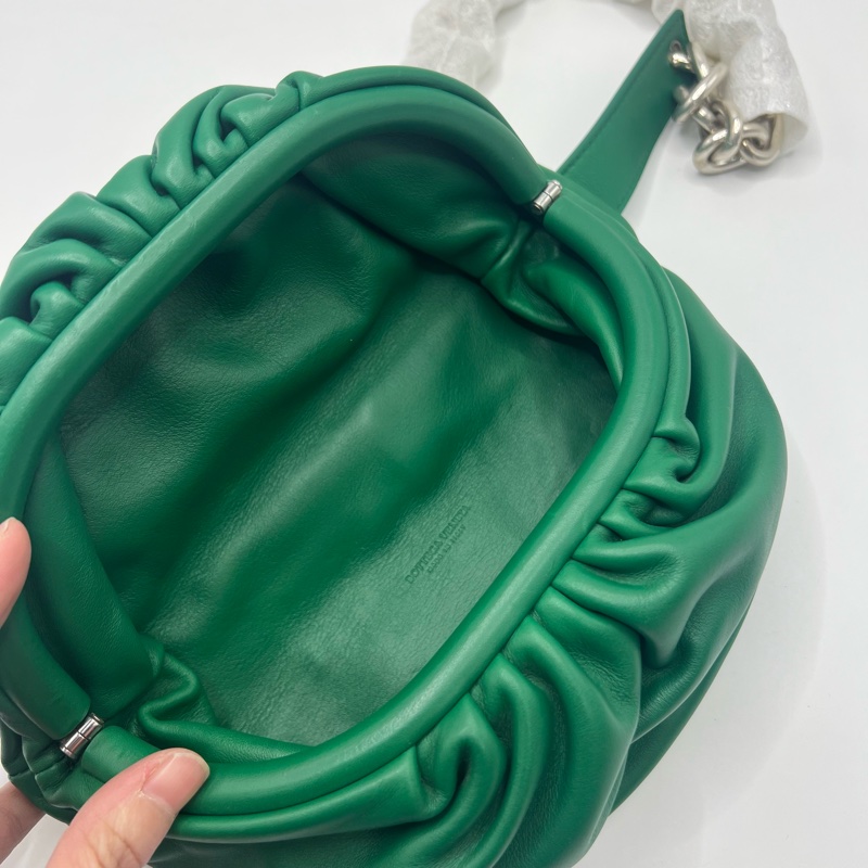 BV 云朵链条胸包 斜挎包-6