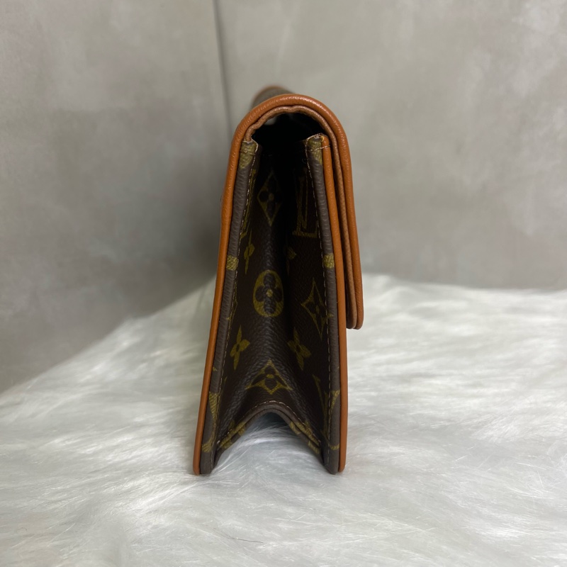 Louis Vuitton翻蓋手拿包-2