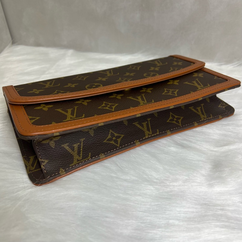 Louis Vuitton翻蓋手拿包-6