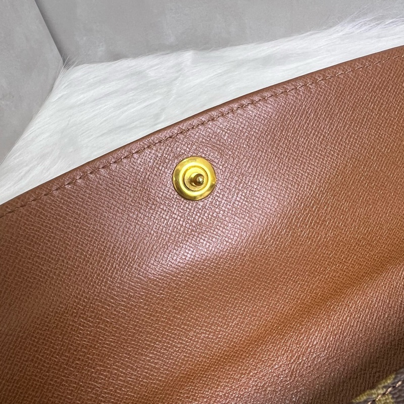 Louis Vuitton翻蓋手拿包-8