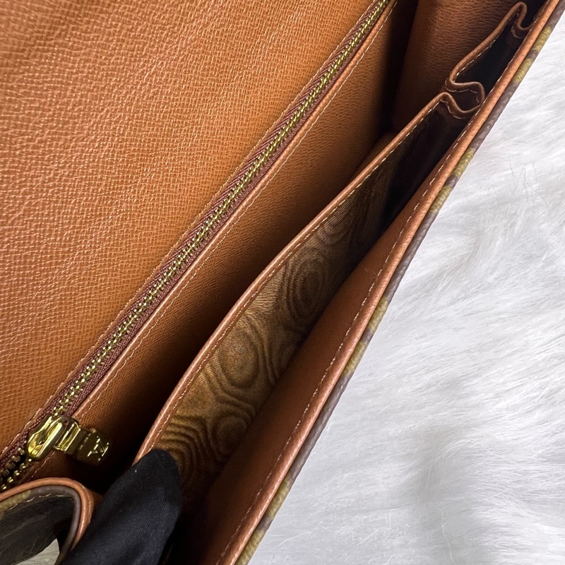 Louis Vuitton翻蓋手拿包-13