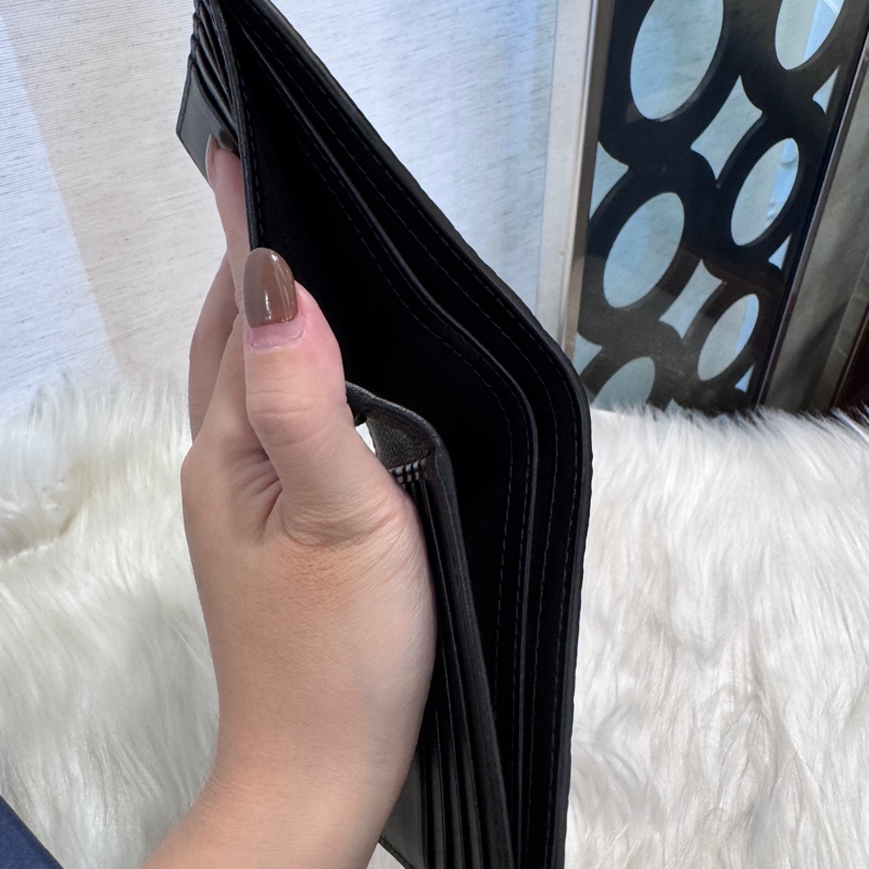 Dior 黑牛皮對開短夾 25年10月出專櫃-6