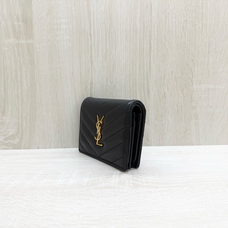 YSL皮夾黑金釦小羊皮對開卡片短夾668290-2