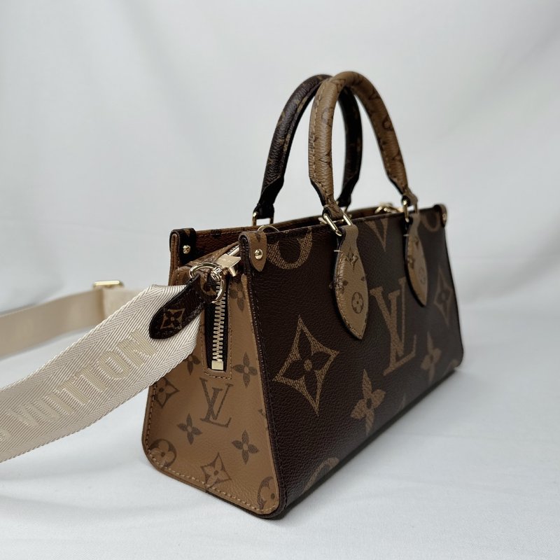 LV OnTheGo East West手提斜背包-3