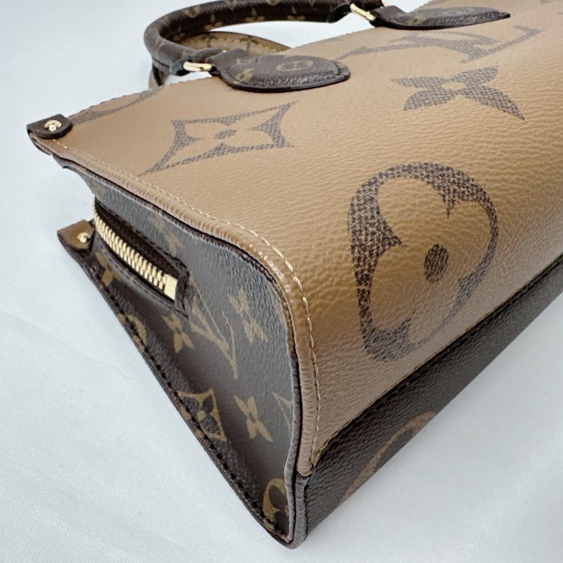 LV OnTheGo East West手提斜背包-13