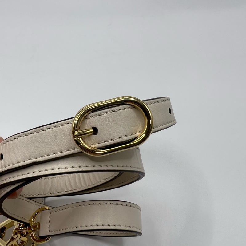 GUCCI古驰白色爱心斜挎包-9