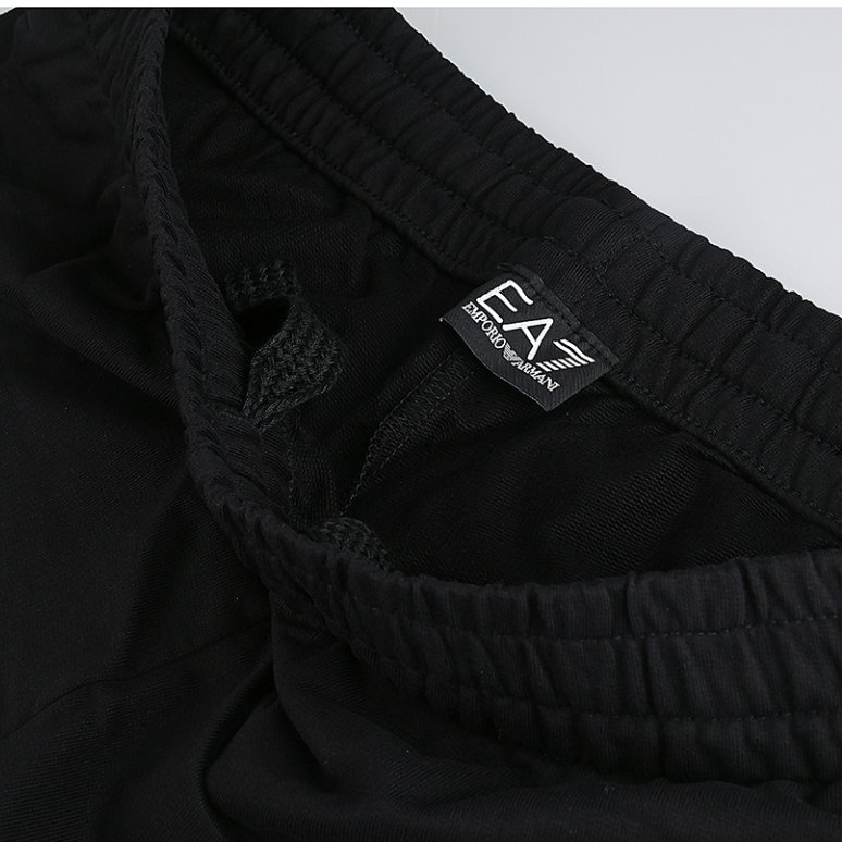 🚨 雙11最後倒數・今晚錯過等明年!【EMPORIO ARMANI EA7-阿曼尼】小LOGO印花logo短褲(下單前須先私訊)-1