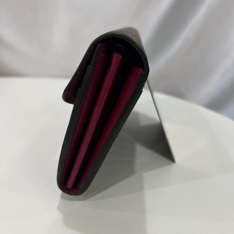 LV M62234 老花拼玫紅SARAH長夾-2