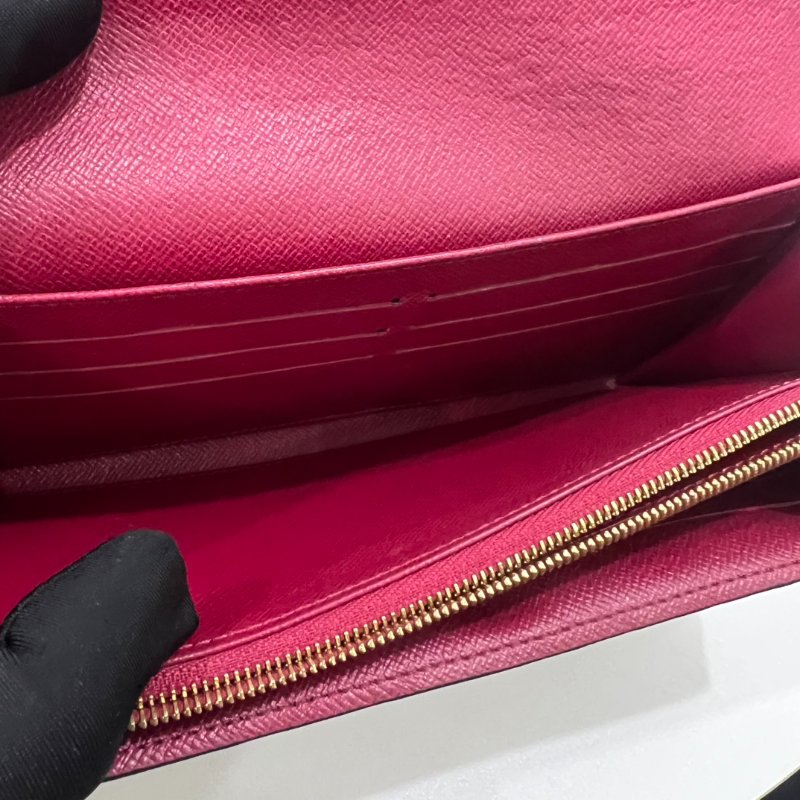 LV M62234 老花拼玫紅SARAH長夾-5