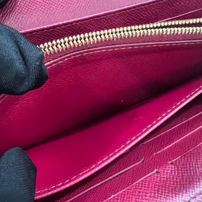 LV M62234 老花拼玫紅SARAH長夾-7