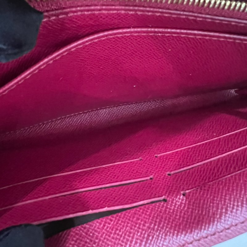 LV M62234 老花拼玫紅SARAH長夾-8