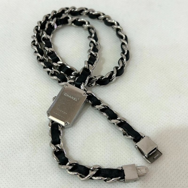 CHANEL黑銀雙圈鍊首映錶-7