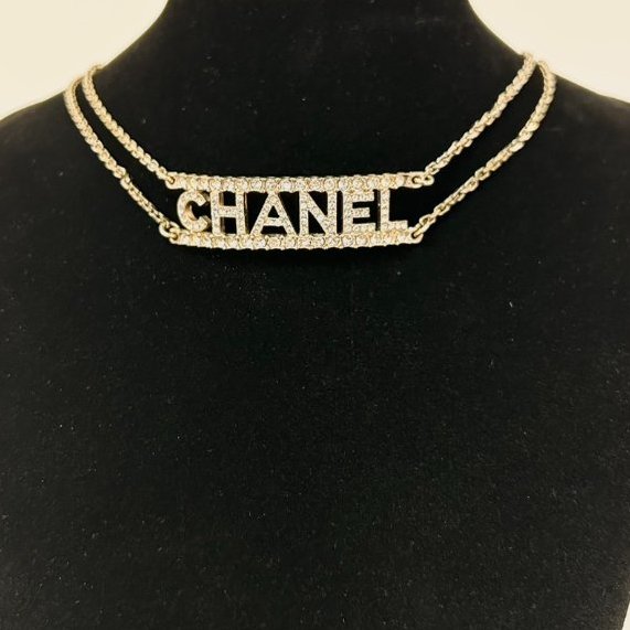 CHANEL金水鑽排字Logo 頸鍊-0